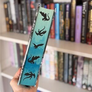 Waterstones Exclusive Edition- When the moon hatched